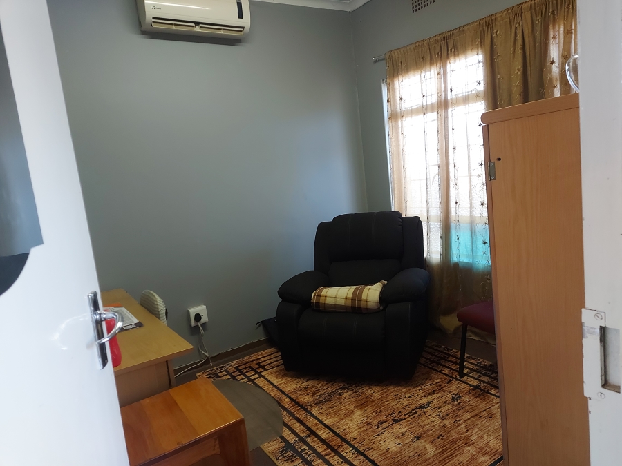 Commercial Property for Sale in Oos Einde North West